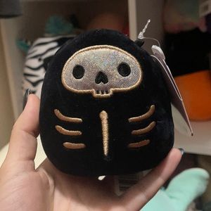Judith the Skeleton 4” Squishmallow